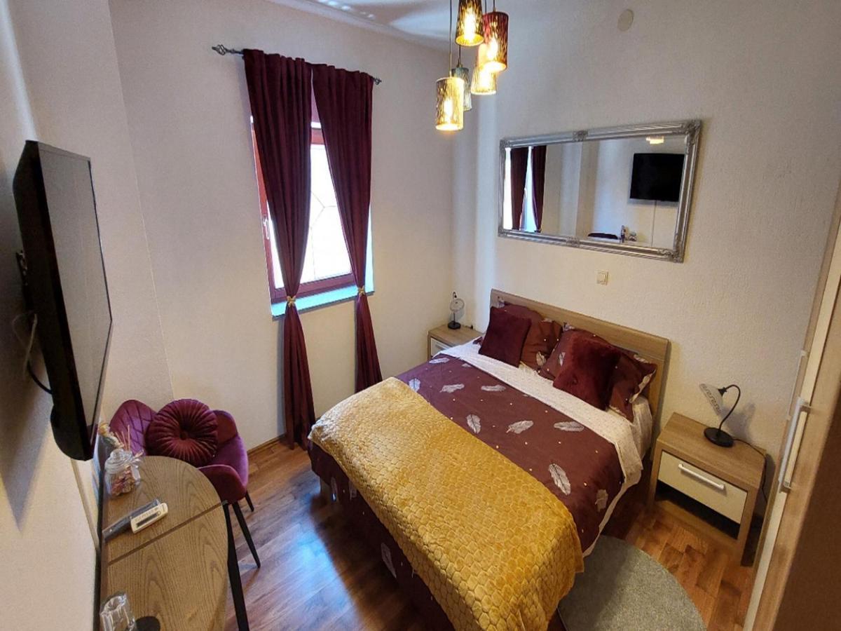 Rooms Argo Cres Buitenkant foto